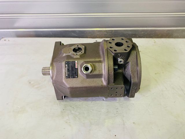 Rexroth Axialkolbenpumpe AKP71, R900730340 / 100SG572