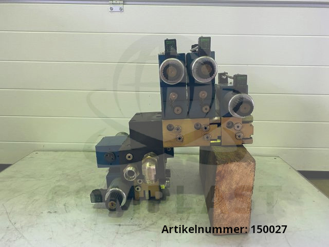 BOSCH Auswerfer- und Kernzugblock für MV 200-970 / 4x 0 810 001 845, 0 811 000 025, 0 811 145 118, 0 810 001 760