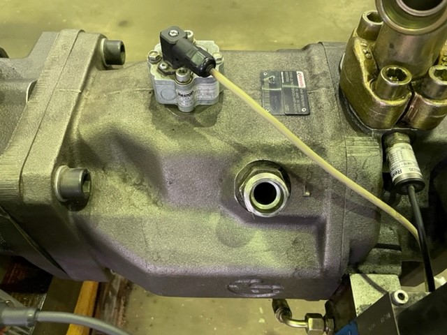 Engel 3-fach Pumpenkombi + Motor 75kW AKP140_AKP140_AKP71 / 00383-680-10-10-160 Engel 3-fach Pumpenkombi + Motor 75kW AKP140_AKP140_AKP71 / 00383-680-10-10-160
