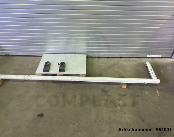 Arburg slewing jib crane 350 kg