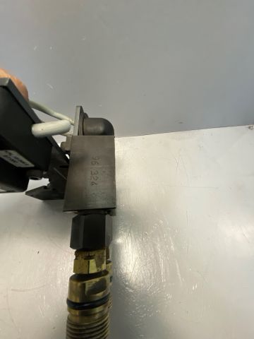 Kernzuganschlussblock