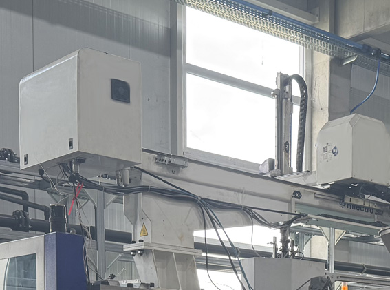 TM_Xpress_270-1350_2014_Hilectro_1