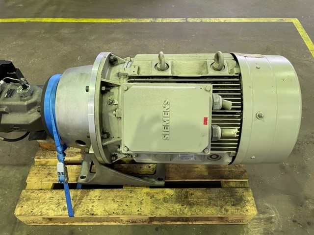 Siemens Drehstrommotor 75 kW, 1LG4280-4AA61-Z 280S / 02201-3136 / UC 0603/001111003 IMB5