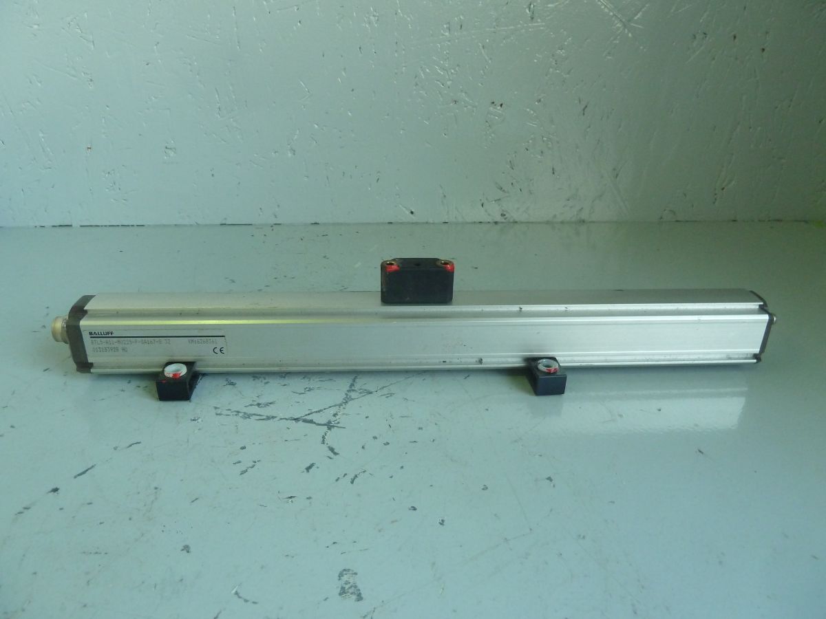 Balluff position measuring system 225 mm, BTL5-A11-M0225-P-SA167-S 32 / 6268361