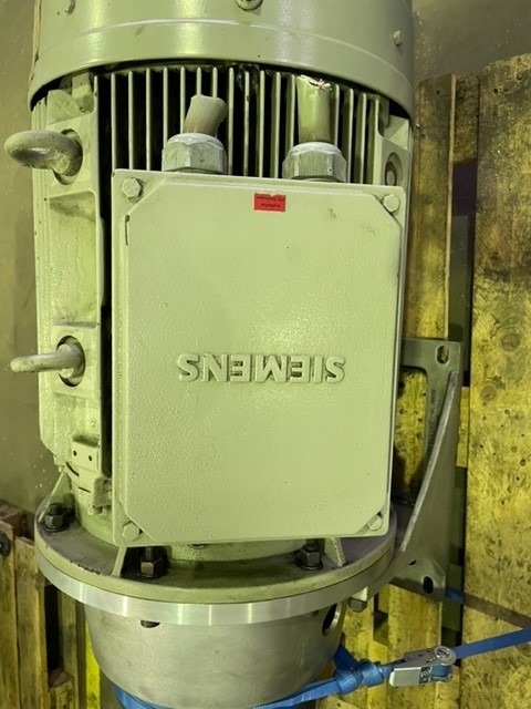 Siemens_Motor Siemens Drehstrommotor 75 kW 1LG4280-4AA61-Z 280S / 02201-3136 / UC 0603/001514702 IMB5