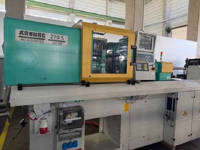 Arburg 270S 250-60, 2001