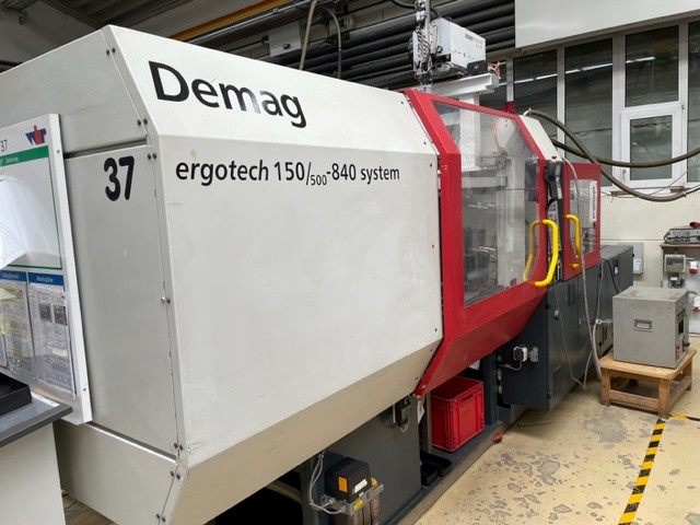 Demag Ergotech 150/500-840 system, 2000