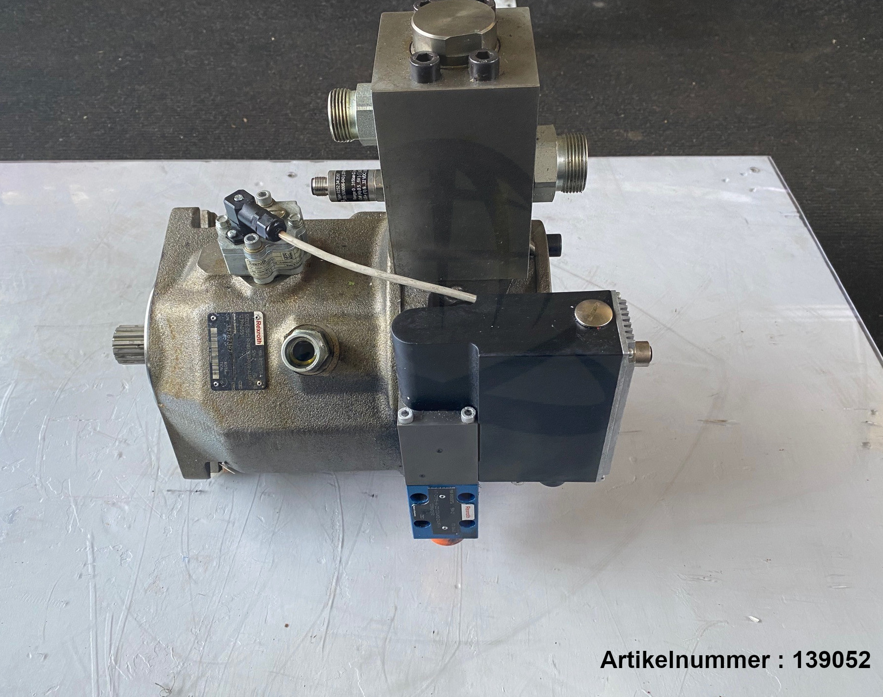 AKP Rexroth Axialkolbenpumpe AKP71, R900730340 / 100SG572